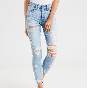 Hi-rise jegging crop light wash destroyed denim